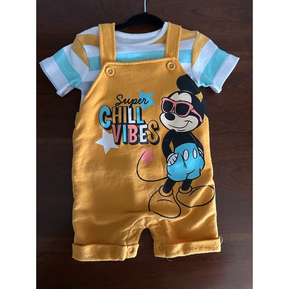 2X rompers - Picture 1 of 2